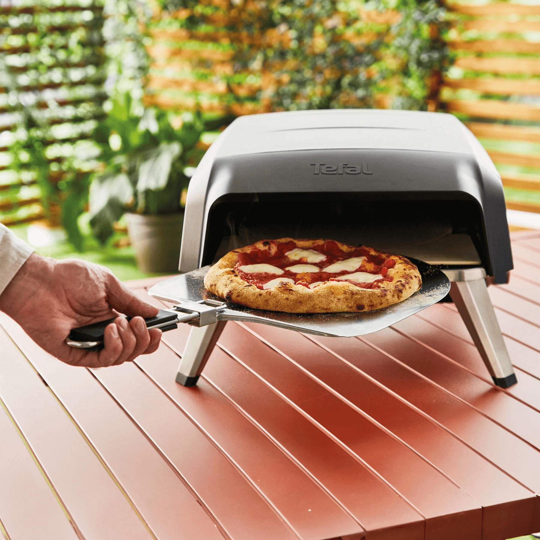 Tefal Pizza Pronto Outdoor Gas Pizza Oven JM4188 pizza in oven