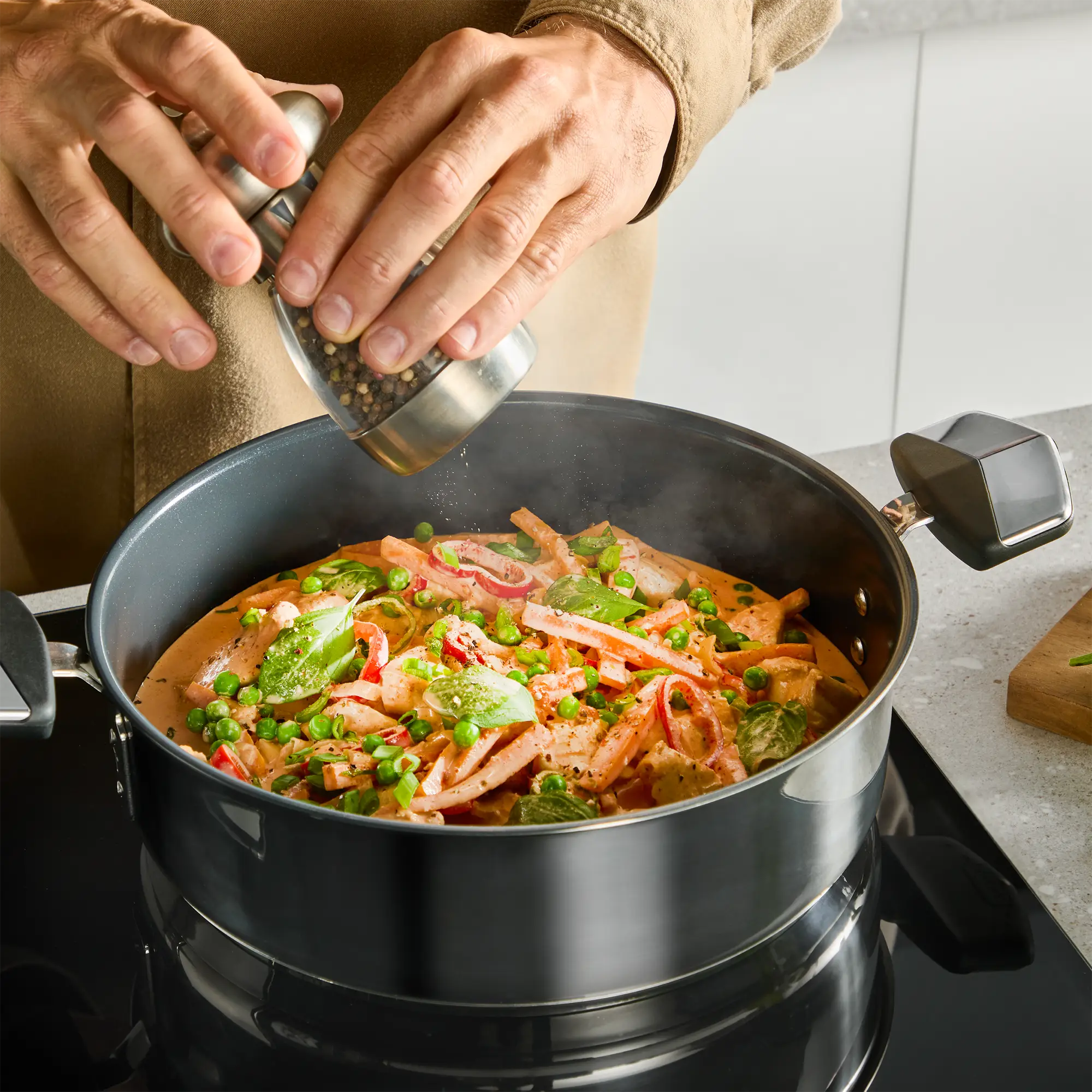 Tefal Space+ Emotion+ Induction Stainless Steel Non-Stick Shallowpan 26cm + Lid