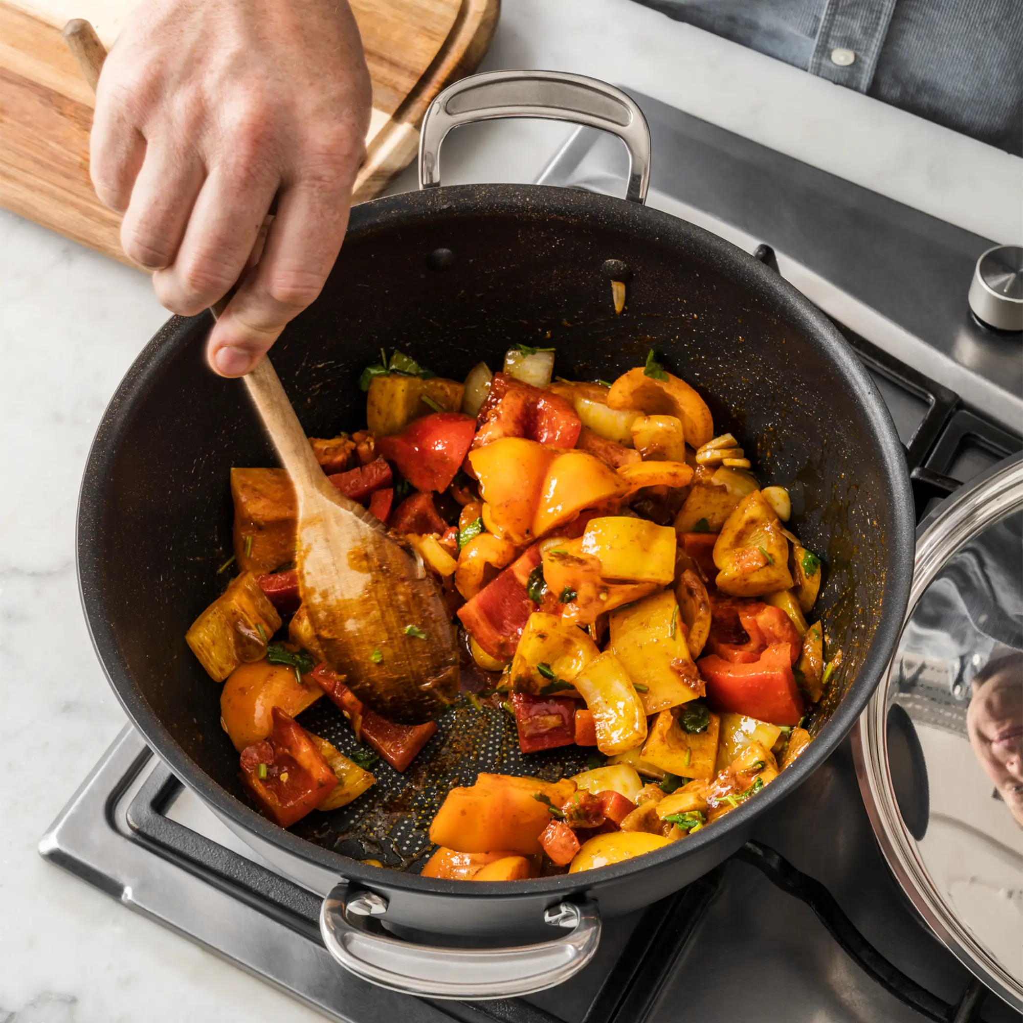 Jamie Oliver by Tefal Cooks Classic Induction Hard Anodised Big Batch Pan 30cm/7.2L + Lid