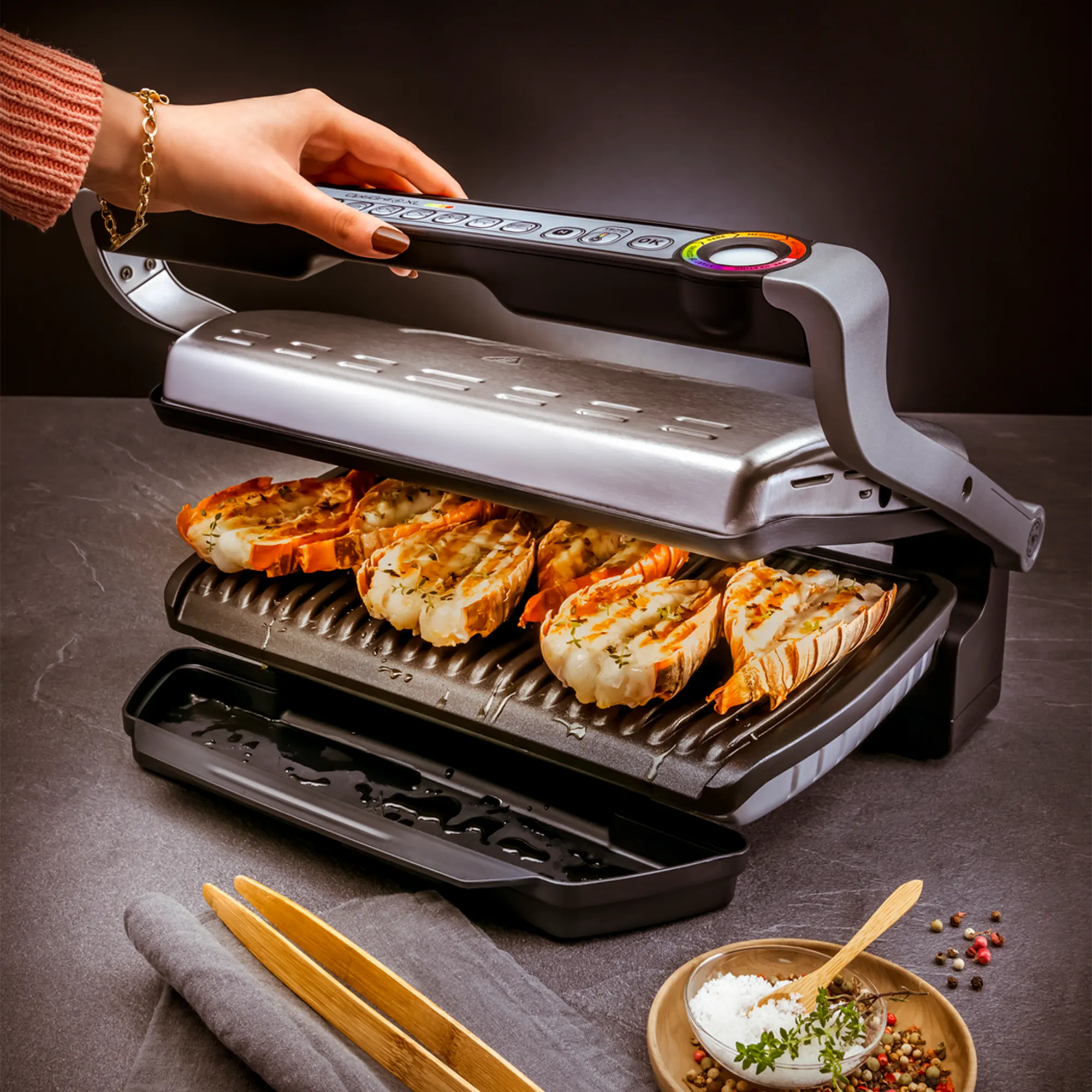 Tefal OptiGrill+ XL Smart Electric Grill GC722 cooking fish