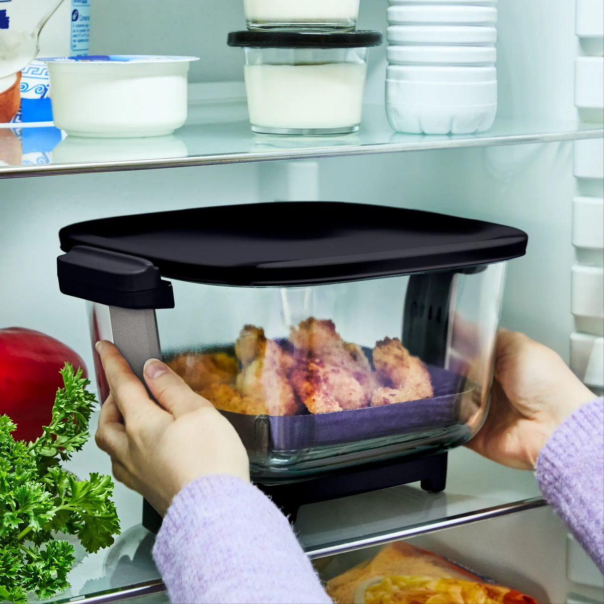 Crisp & Go Portable Glass Air Fryer Black FB7018 with storage lid
