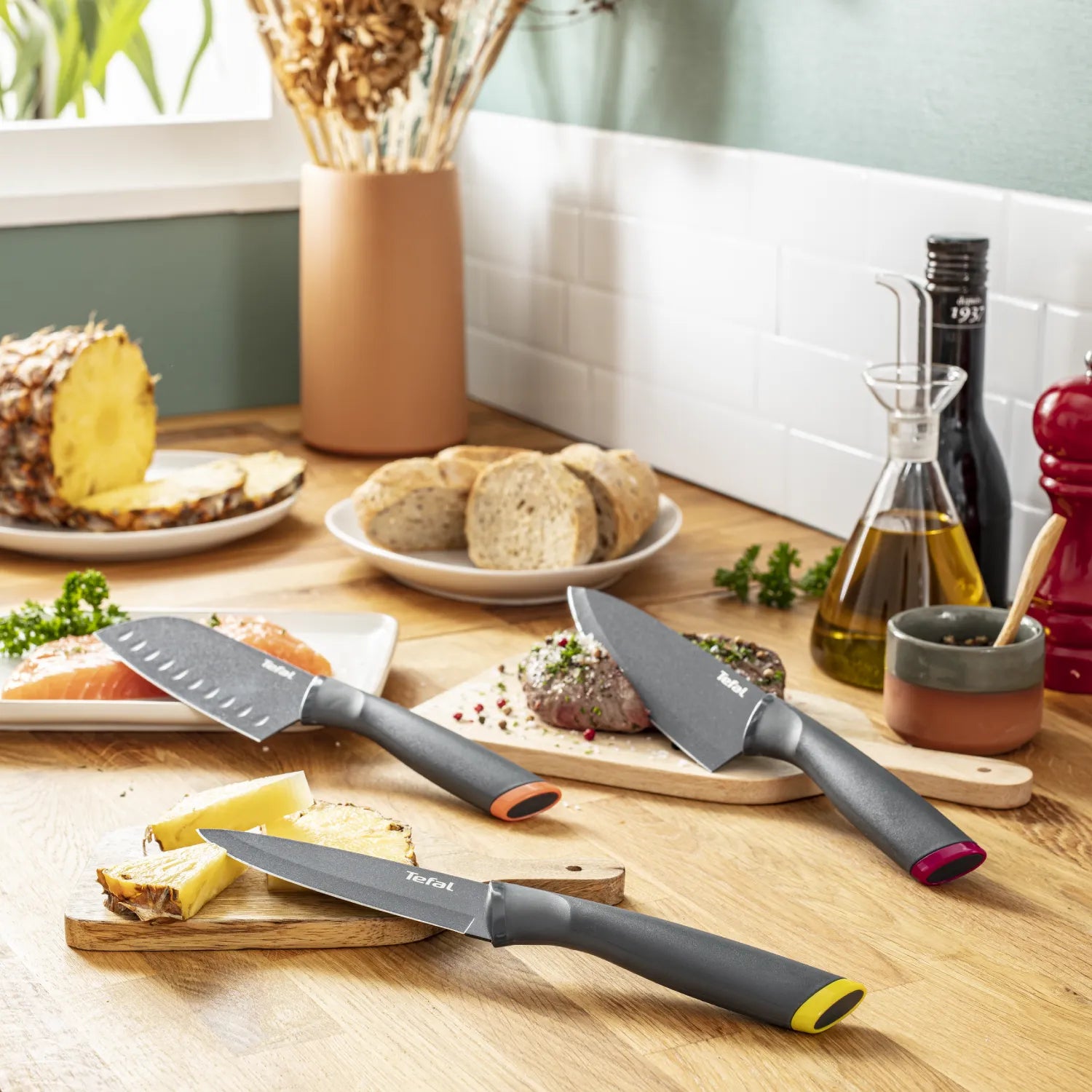 Tefal Fresh Kitchen Knives Full Set in use