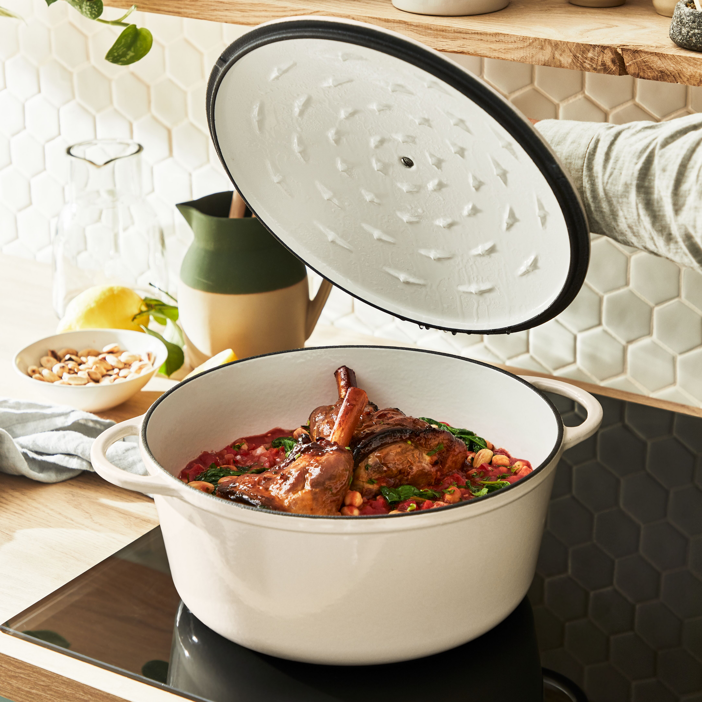 Tefal LOV Induction Cast Iron Beige Stewpot 29cm/7.4L + Lid